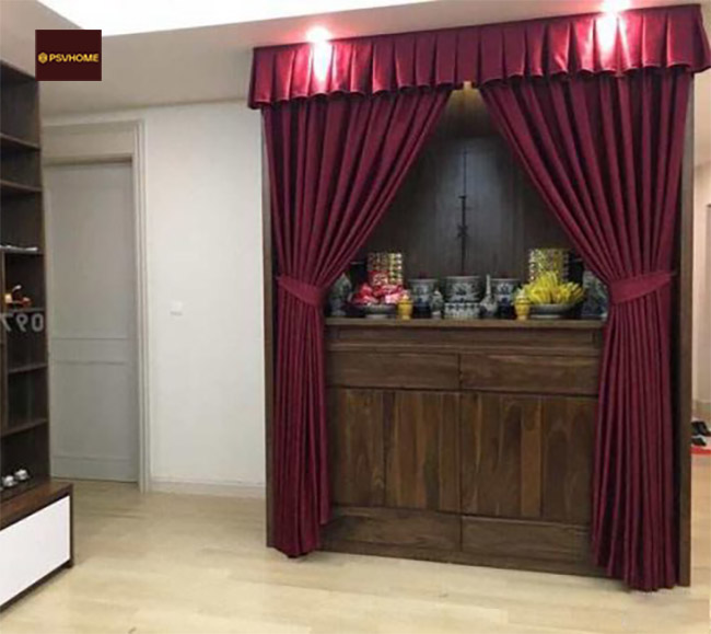 Rèm vải che bàn thờ phổ biến trên thị trường