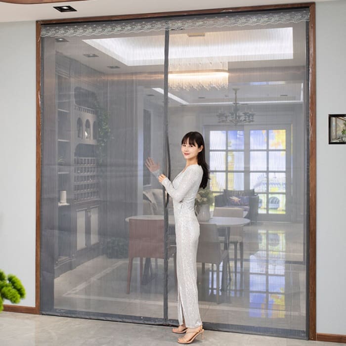 Rèm có chức năng chống côn trùng nhưng vẫn đảm bảo sự thông thoáng