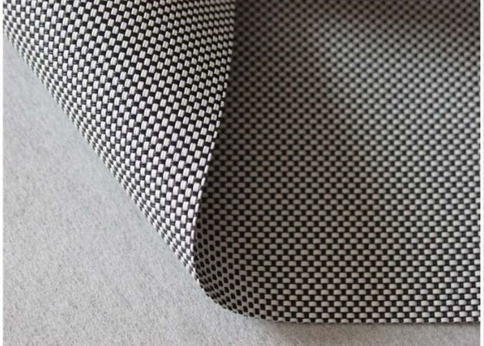 Rèm cuốn lưới sở hữu độ bền cao, mẫu mã đa dạng