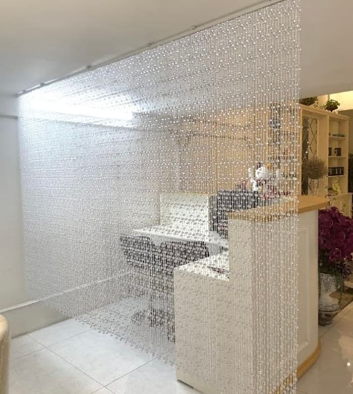Tạo sự riêng tư cùng mẫu rèm hạt nhựa